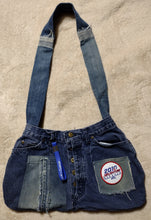 Load image into Gallery viewer, The ADVENTURER Crossbody/Shoulder Purse